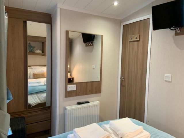 Cosy, Coastal Themed Holiday Home, Rockley Park, Poole, Dorset Exteriör bild