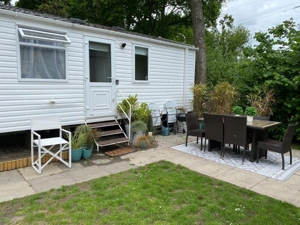 Cosy, Coastal Themed Holiday Home, Rockley Park, Poole, Dorset Exteriör bild