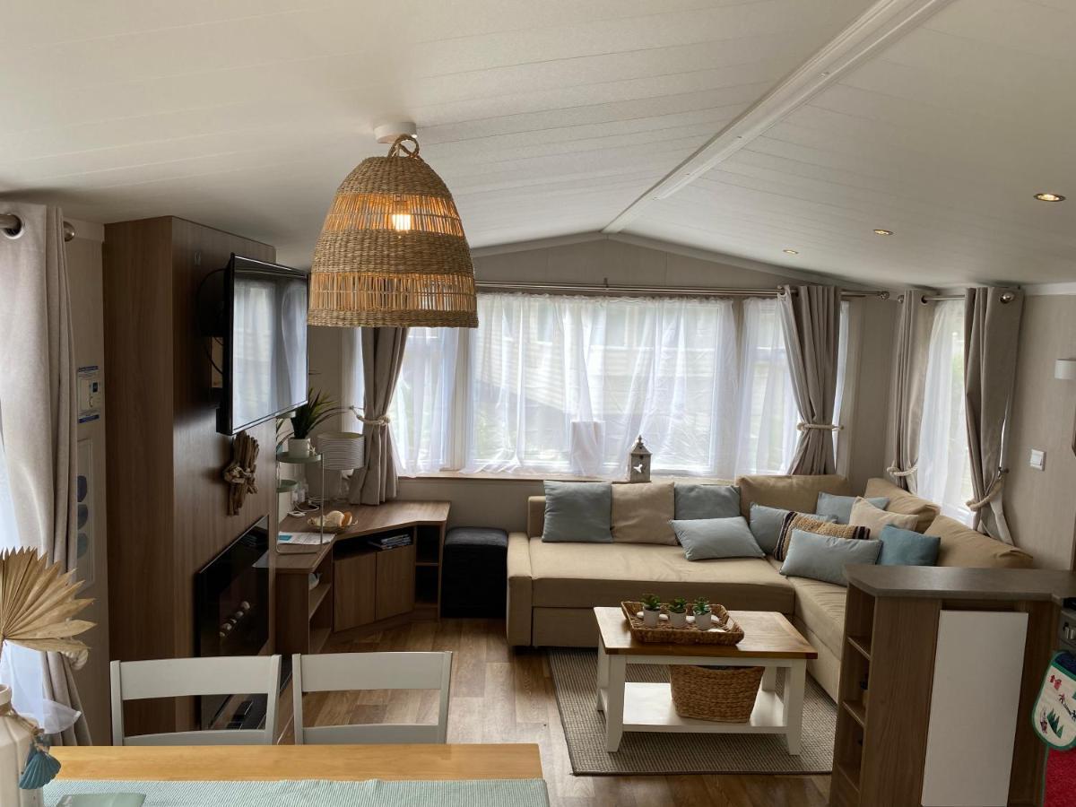 Cosy, Coastal Themed Holiday Home, Rockley Park, Poole, Dorset Exteriör bild